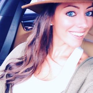 Meet your Posher, Kelley